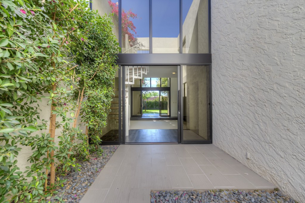 4652 N 40th Street Entrance After Remodel