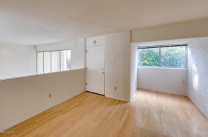 Before photo of 4652 N 40th Street Loft