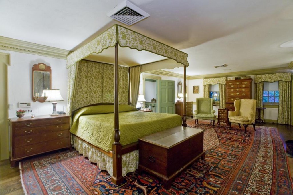 Nordon Manor master bedroom Phoenix Arcadia